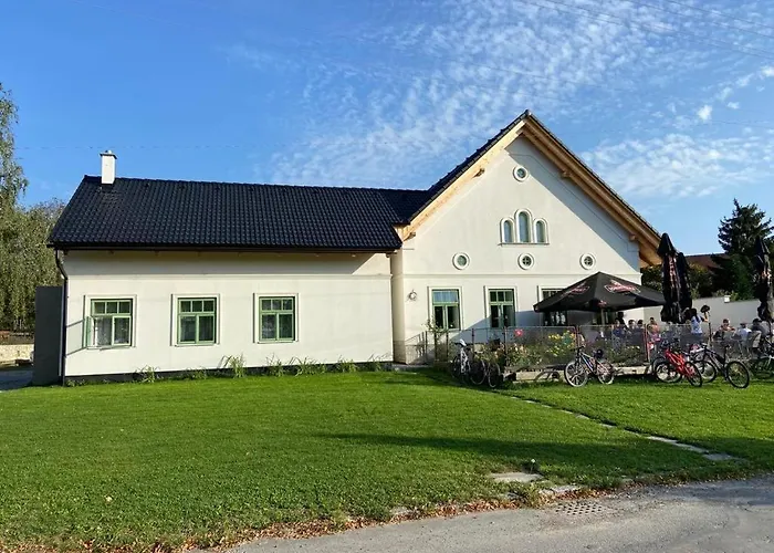 Sodomkuv Statek Czap Gæstehus *